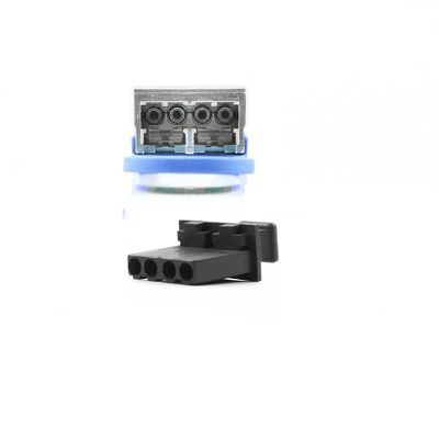 Le système de transmission de l'appareil est équipé d'un émetteur-récepteur QSFP-DD 400G.0