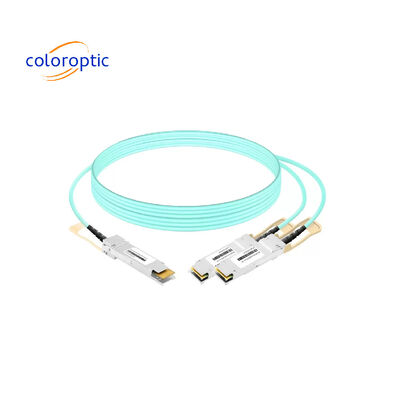 Le câble AOC DAC de CO-1X1CP 400G OSFP à 2x200G QSFP56 est connecté